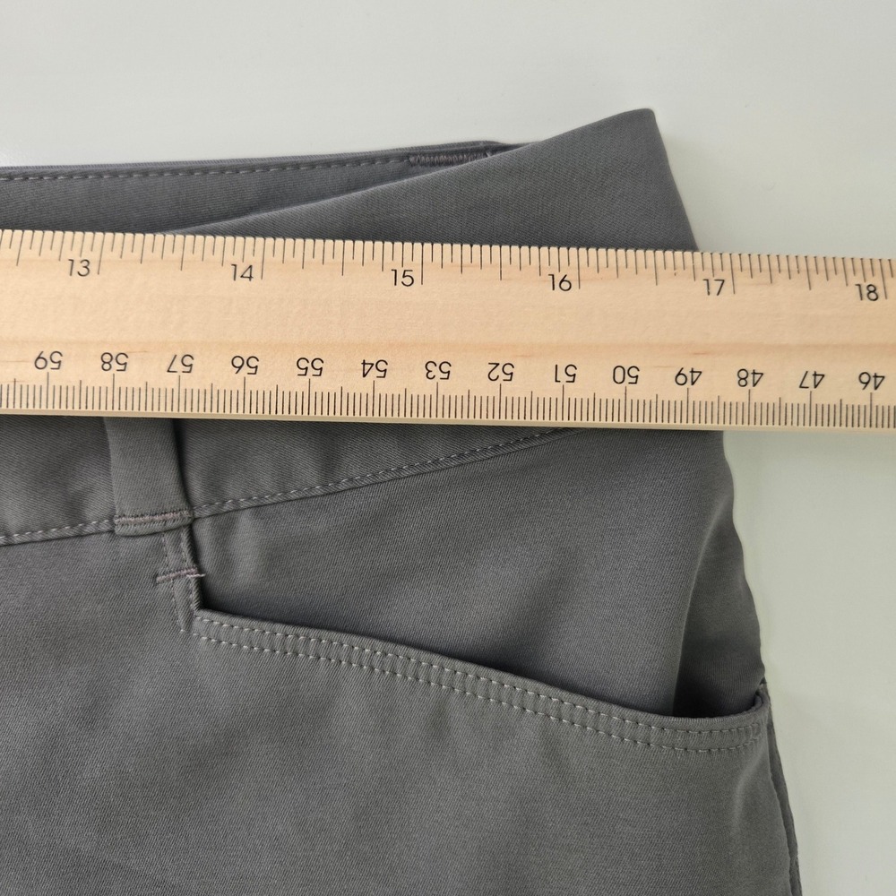adidas Golf Womens 10 Gray Performance Athletic Shorts Tulip Hem Solid - Picture 6 of 10